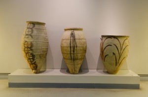 Archaeological_site_of_Akrotiri_-_Museum_of_prehistoric_Thera_-_Santorini_-_neolithic_pottery_-_02